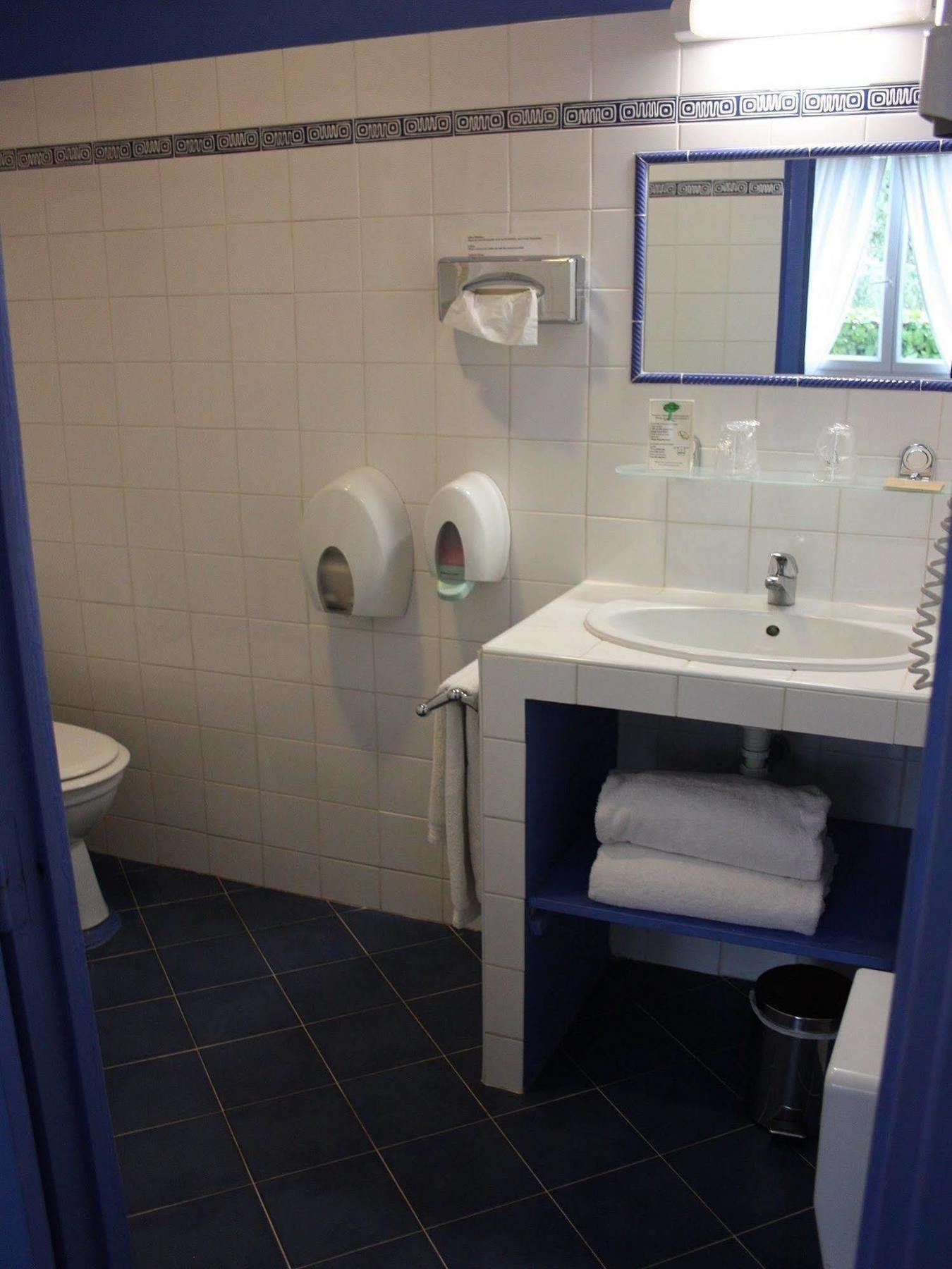 Saint-Rémy-de-Provence Hotel Le Chalet Fleuri מראה חיצוני תמונה